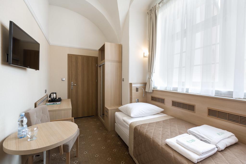 Hotel Dlugi Dom Jelení Hora Exteriér fotografie