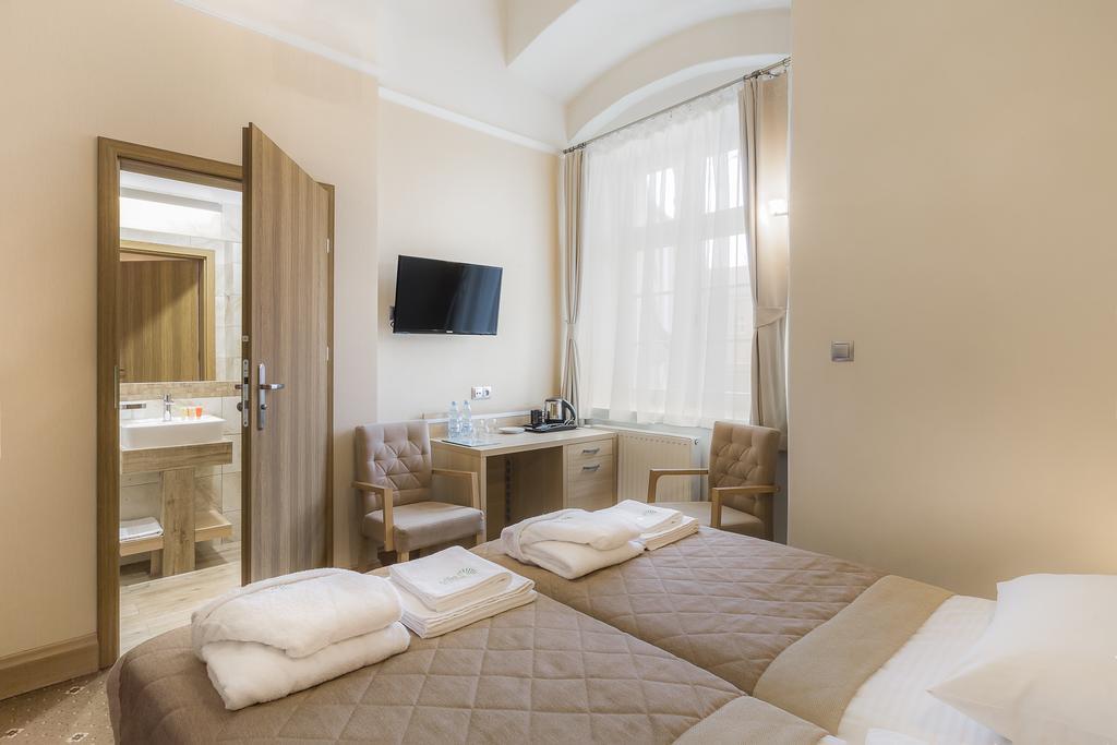 Hotel Dlugi Dom Jelení Hora Exteriér fotografie